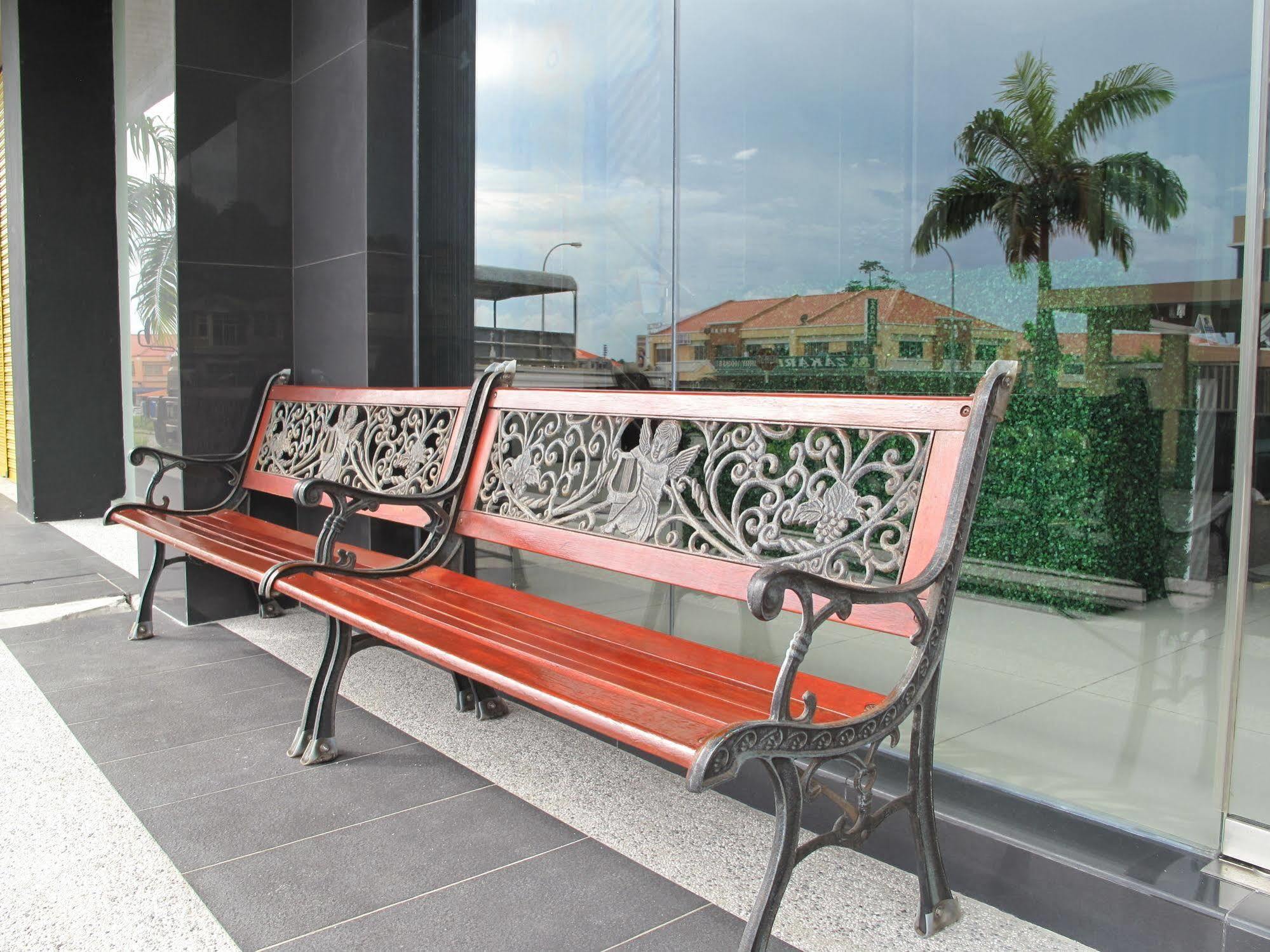 Labuk Hotel SDK Exterior photo